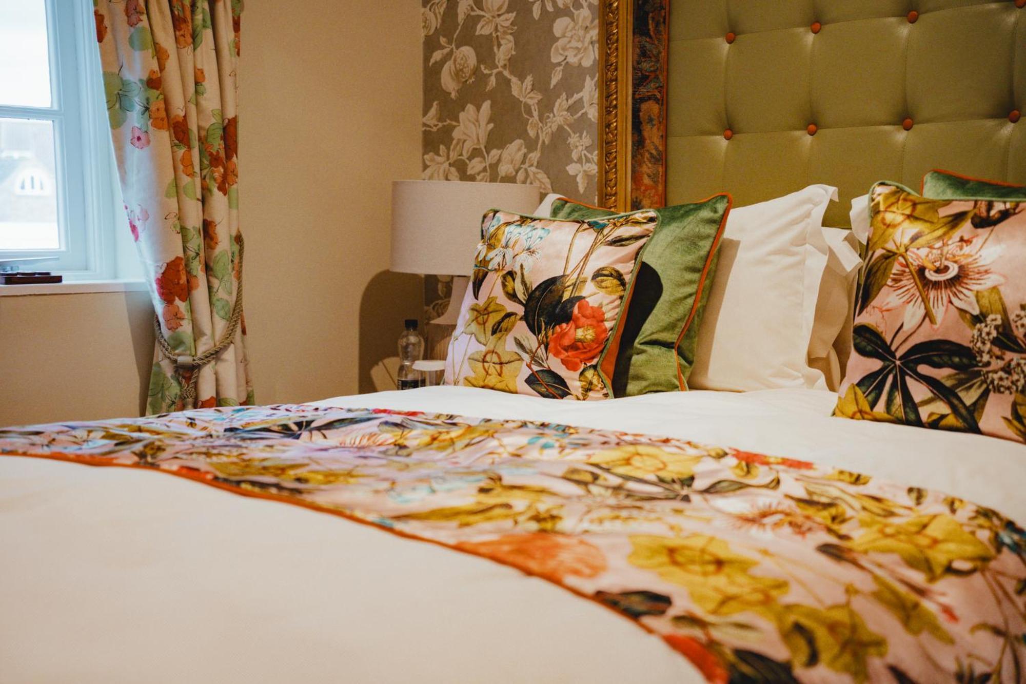 The Golden Fleece Hotel, Thirsk, North Yorkshire ภายนอก รูปภาพ