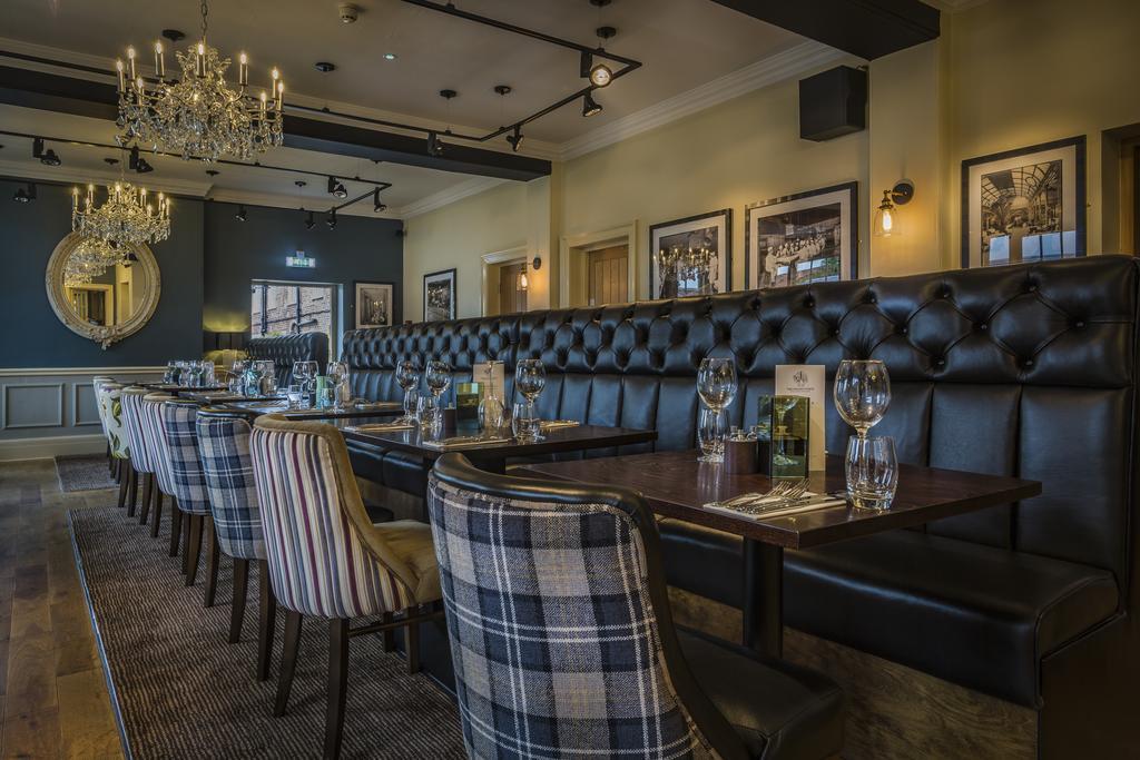 The Golden Fleece Hotel, Thirsk, North Yorkshire ภายนอก รูปภาพ