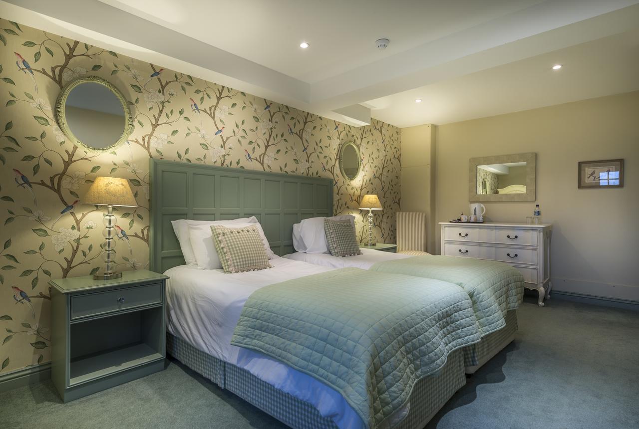 The Golden Fleece Hotel, Thirsk, North Yorkshire ภายนอก รูปภาพ